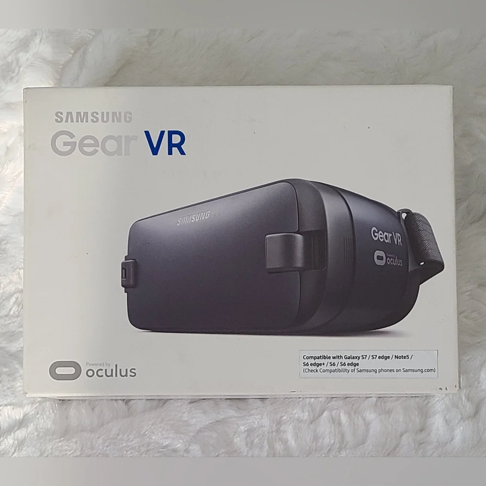 Samsung GEAR VR Oculus Virtual Reality Headset SM-R323 (2016 Edition) NEW in BOX